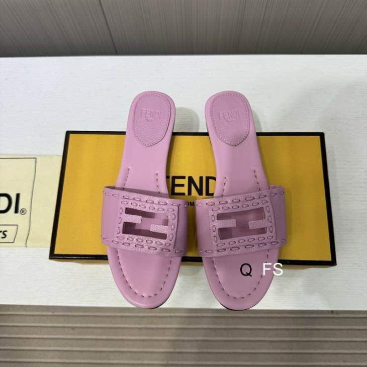 Picture of Fendi Slippers _SKUFendisz35-40FS06022794